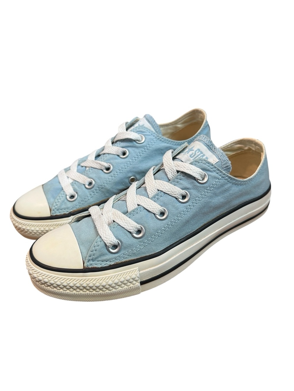 Converse Light Blue Low Top Women’s Sneakers Size 6